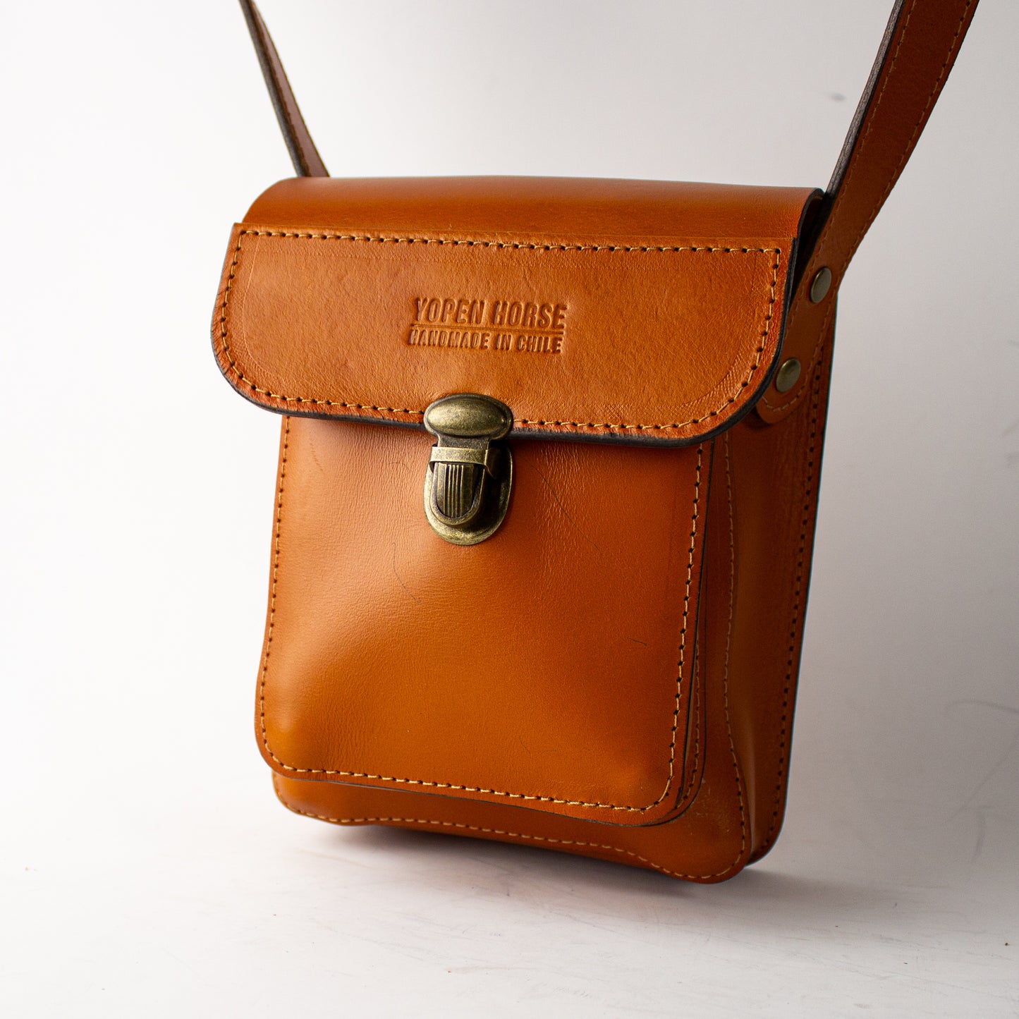 Morral de Cuero Artesanal – Yopen Horse