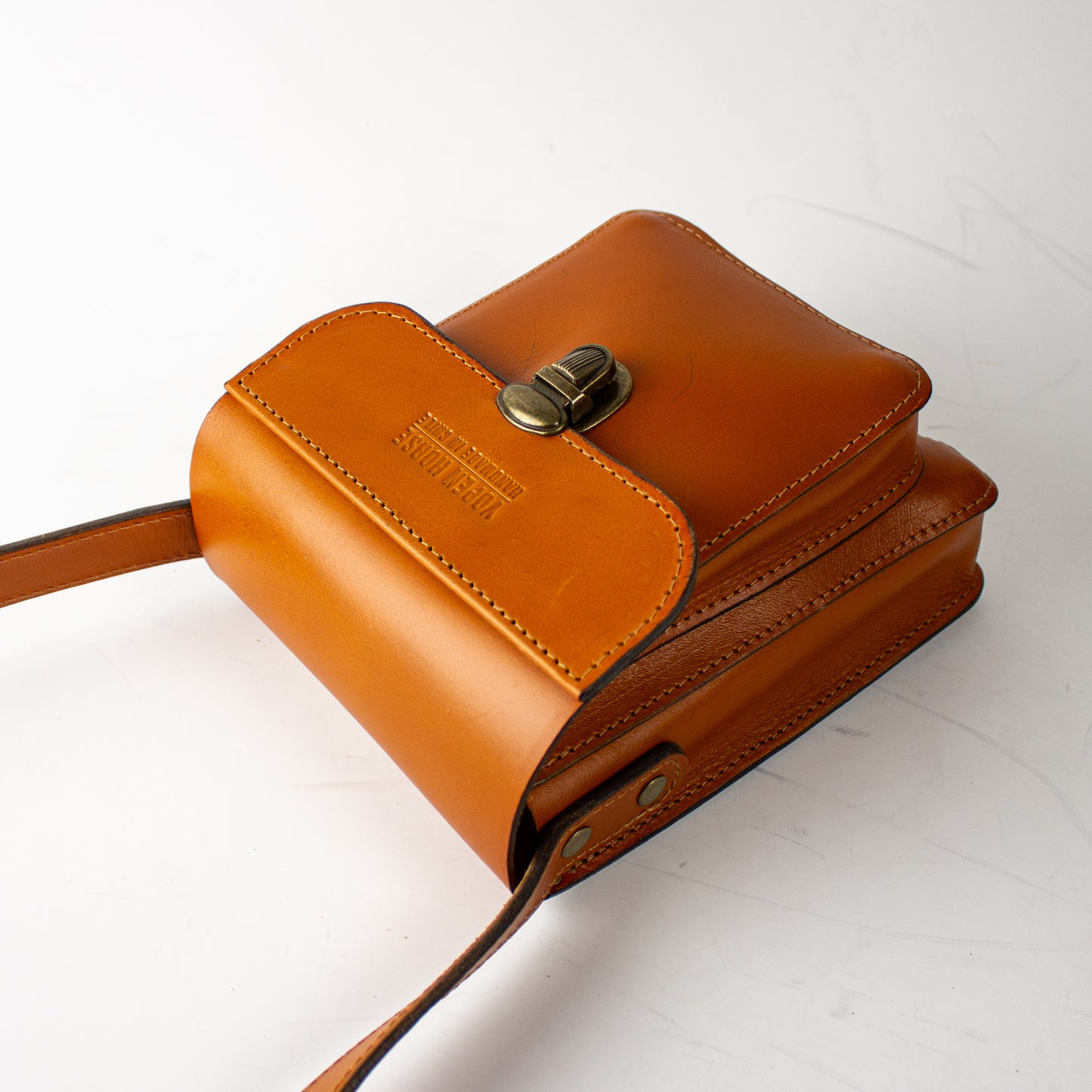 Morral de Cuero Artesanal – Yopen Horse